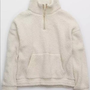 NWOT Aerie Sherpa Quarter Zip